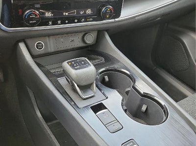 2023 Nissan Rogue FWD SV *Ltd Avail*