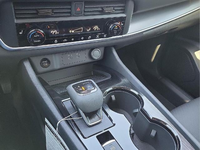 2026 Nissan Rogue 2026.5 FWD Dark Armor