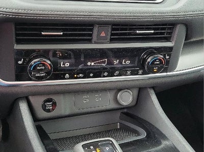 2025 Nissan Rogue FWD SV
