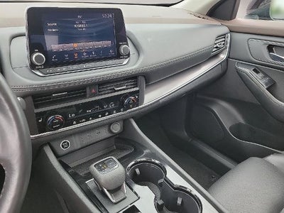 2023 Nissan Rogue FWD SV