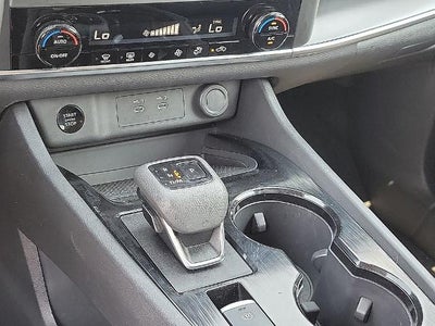 2025 Nissan Rogue FWD SV