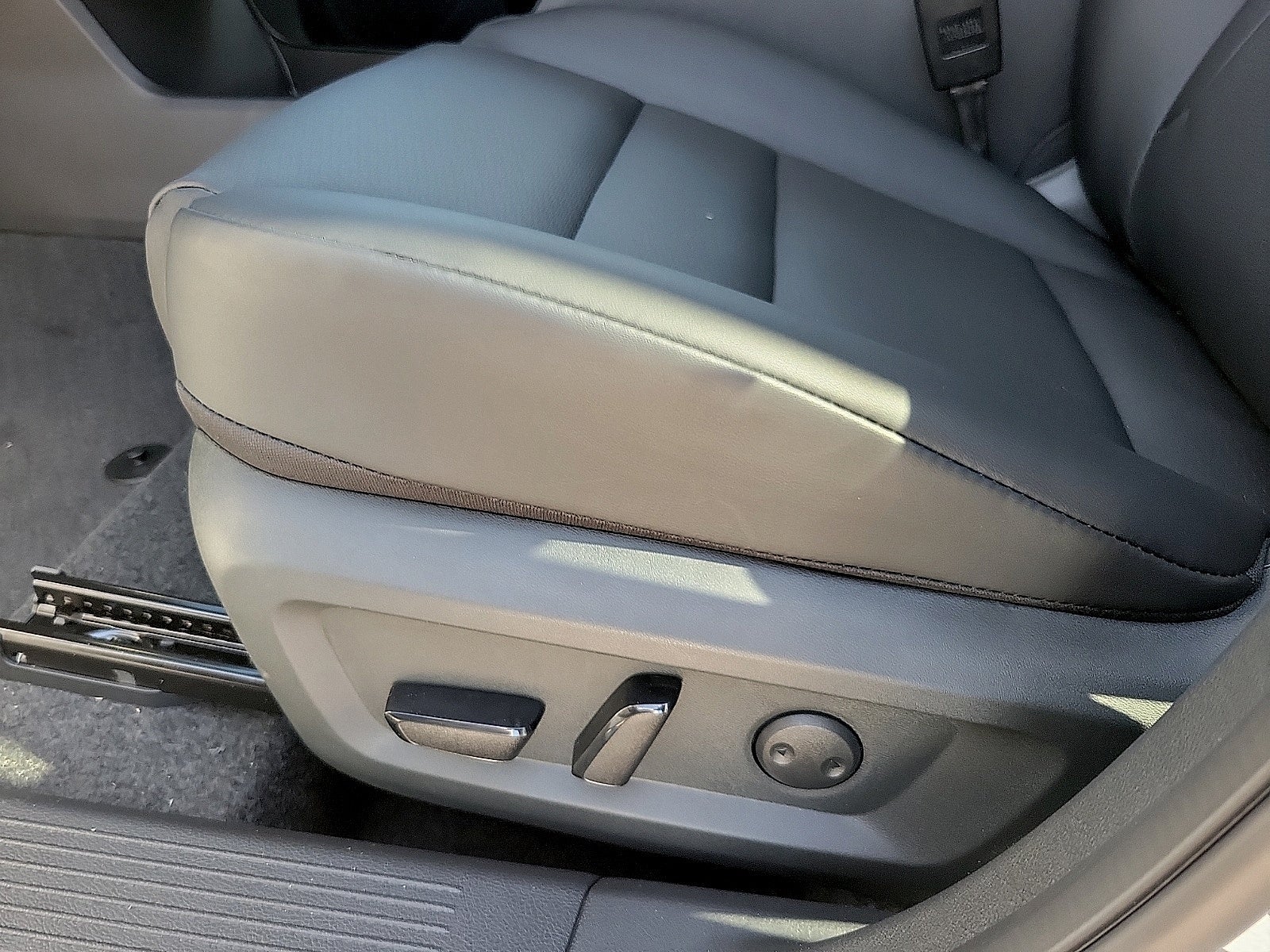 2027 Nissan Rogue Dark Armor FWD