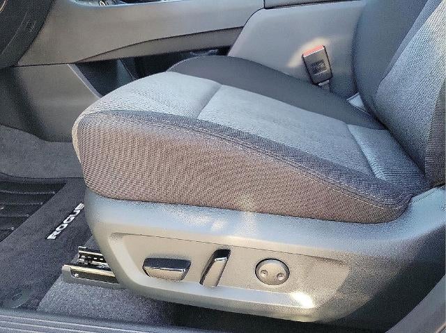 2026 Nissan Rogue FWD SV *Ltd Avail*