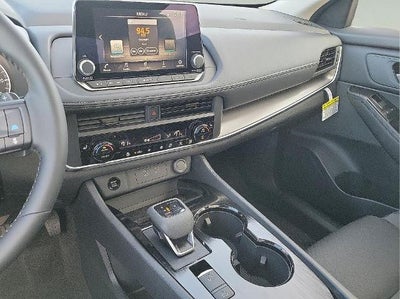 2026 Nissan Rogue 2026.5 FWD Dark Armor