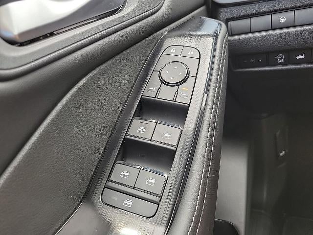 2026 Nissan Rogue 2026.5 FWD Dark Armor
