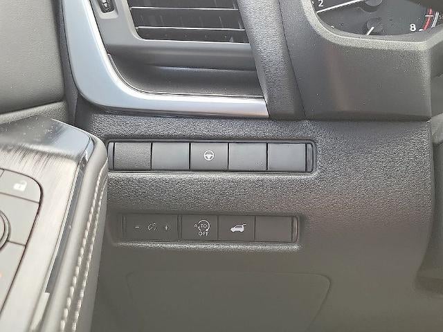2026 Nissan Rogue 2026.5 FWD Dark Armor