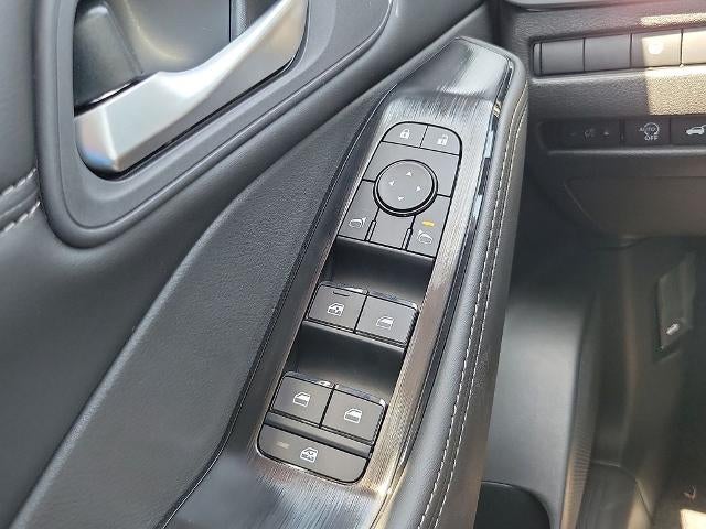 2026 Nissan Rogue 2026.5 FWD Dark Armor