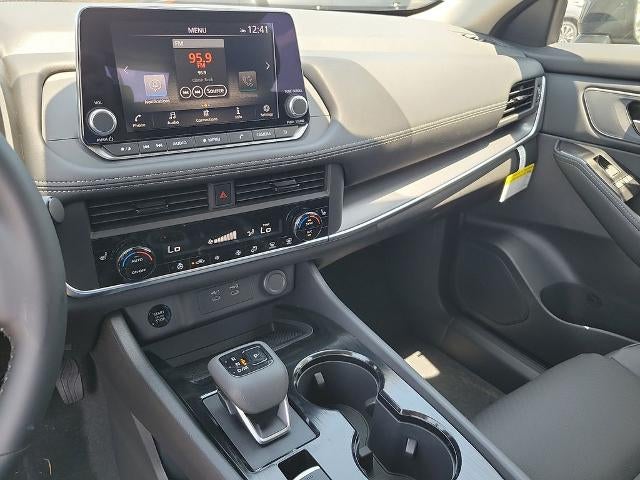 2026 Nissan Rogue 2026.5 FWD Dark Armor