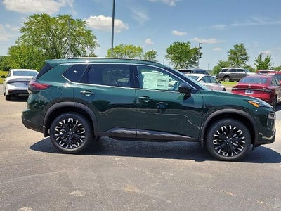 2026 Nissan Rogue 2026.5 FWD Dark Armor