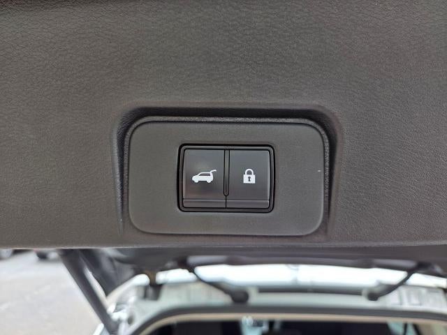 2025 Nissan Rogue FWD SV