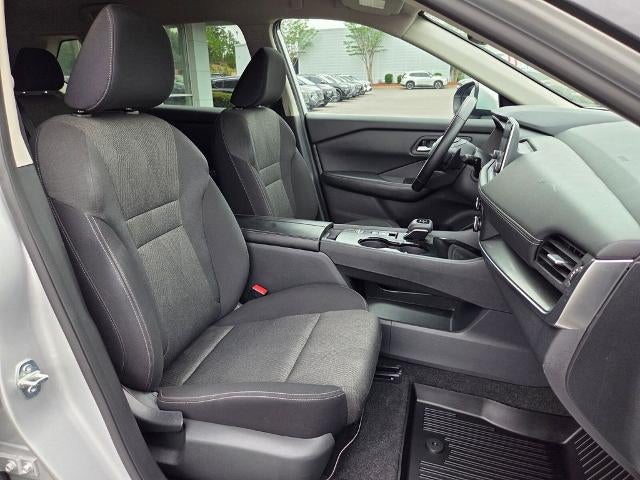 2025 Nissan Rogue FWD SV