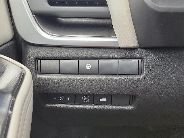 2025 Nissan Rogue FWD SV