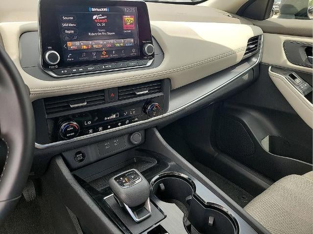 2025 Nissan Rogue FWD SV