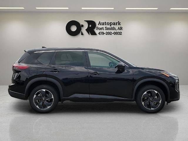 2025 Nissan Rogue FWD SV