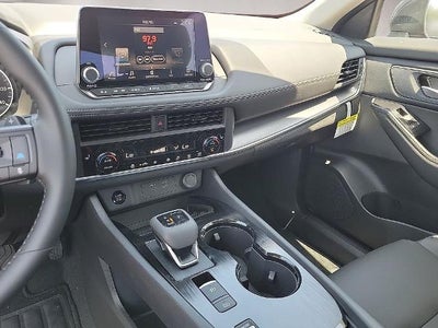 2026 Nissan Rogue 2026.5 FWD Dark Armor