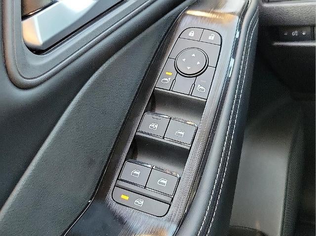 2026 Nissan Rogue FWD SV *Ltd Avail*