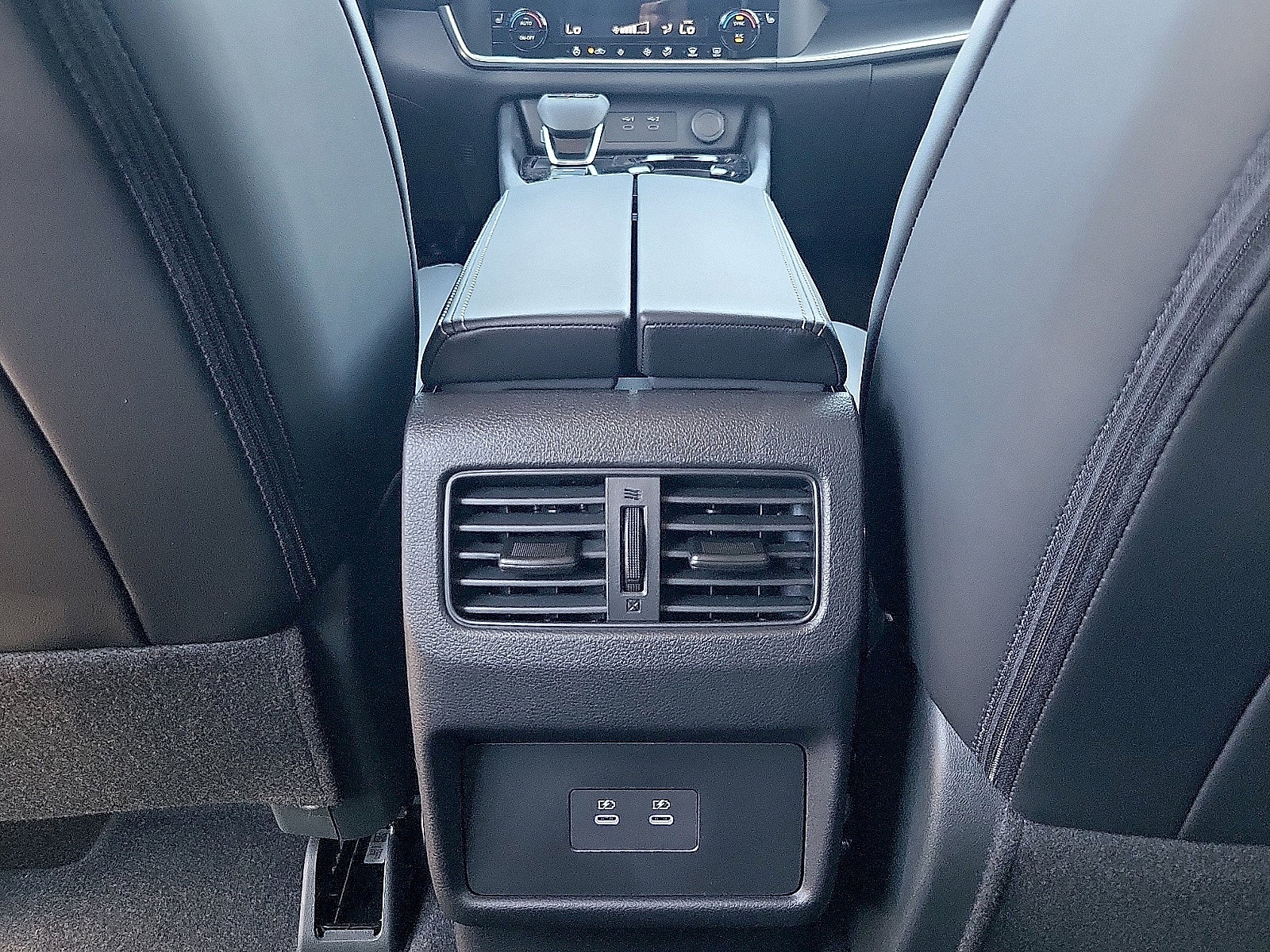 2027 Nissan Rogue Dark Armor FWD