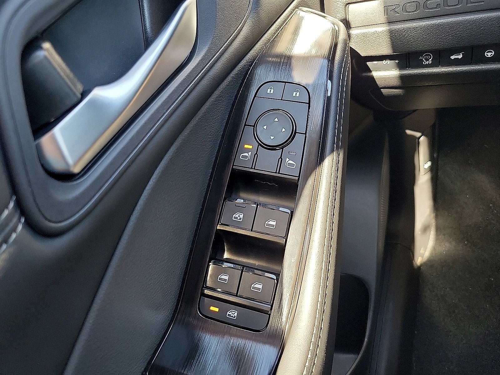 2027 Nissan Rogue Dark Armor FWD