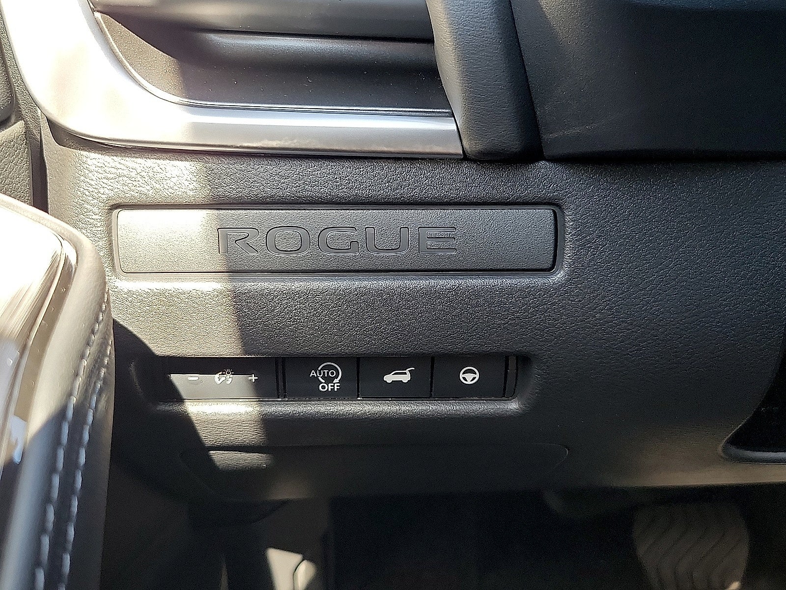 2027 Nissan Rogue Dark Armor FWD