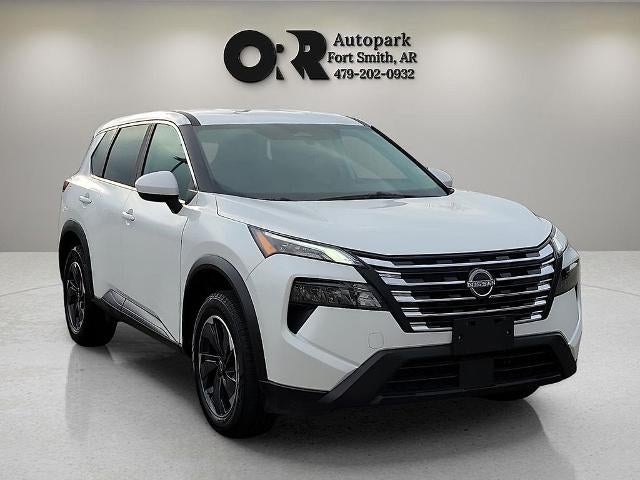 2025 Nissan Rogue FWD SV