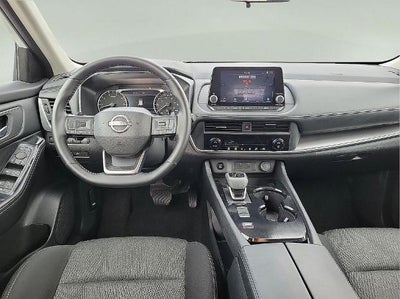 2025 Nissan Rogue FWD SV