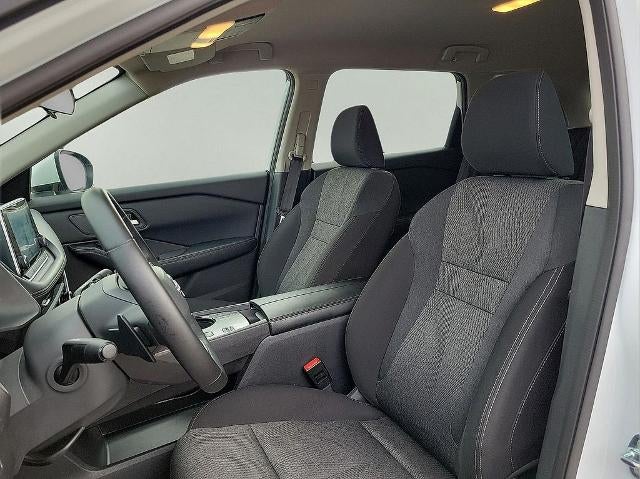 2025 Nissan Rogue FWD SV