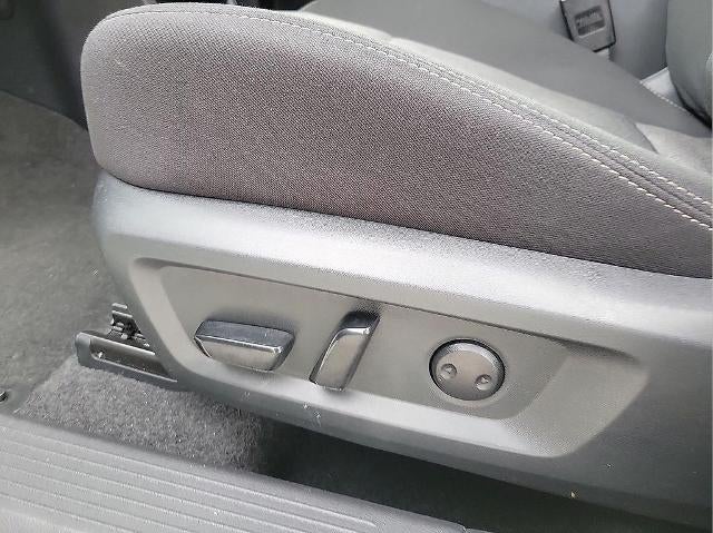 2025 Nissan Rogue FWD SV