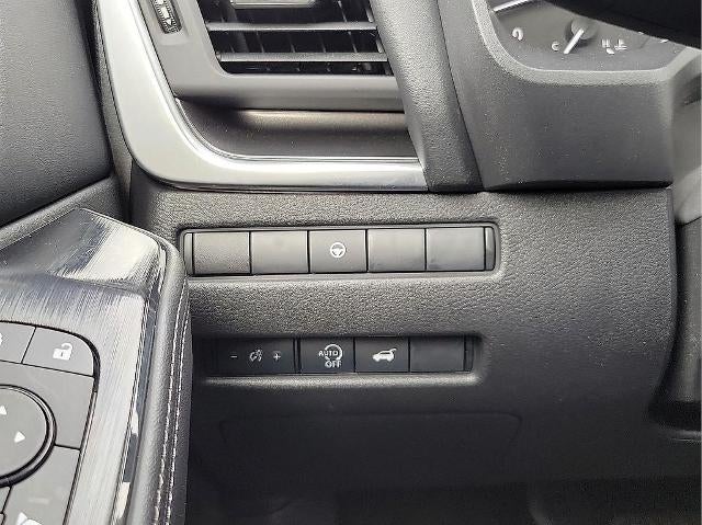 2025 Nissan Rogue FWD SV