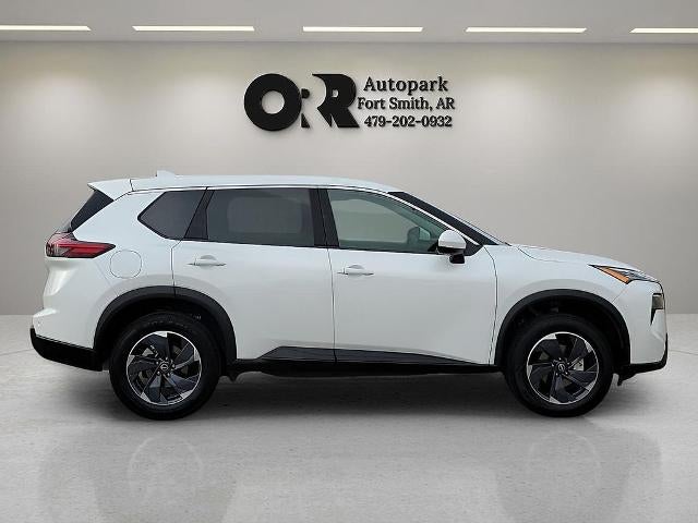 2025 Nissan Rogue FWD SV