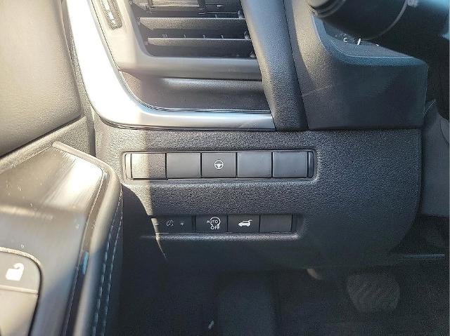 2026 Nissan Rogue 2026.5 FWD Dark Armor