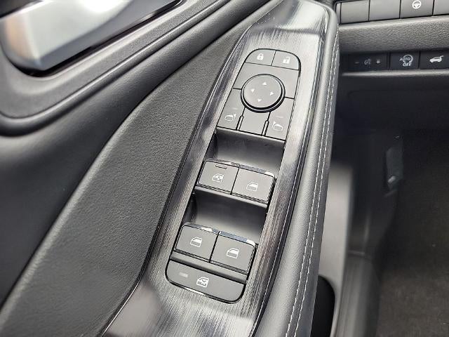 2026 Nissan Rogue 2026.5 FWD Dark Armor