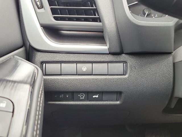 2026 Nissan Rogue 2026.5 FWD Dark Armor