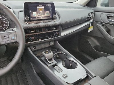 2026 Nissan Rogue FWD SV *Ltd Avail*