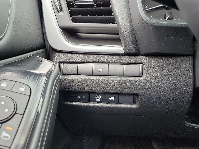 2025 Nissan Rogue FWD SV