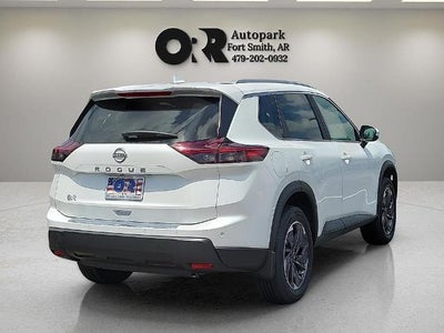 2025 Nissan Rogue FWD SV