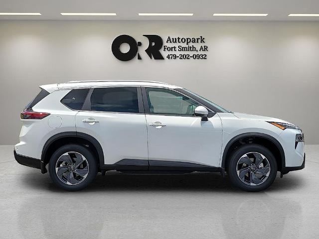 2025 Nissan Rogue FWD SV