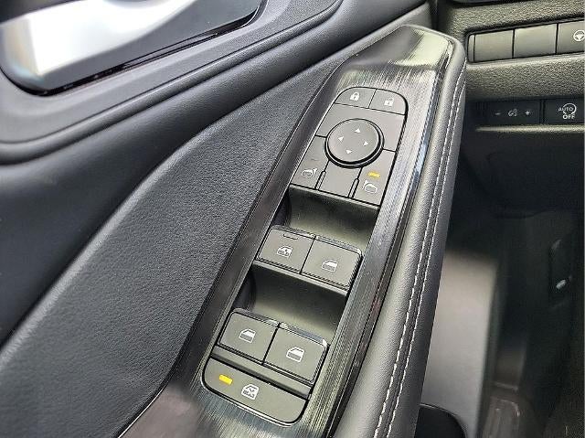 2026 Nissan Rogue 2026.5 FWD Dark Armor