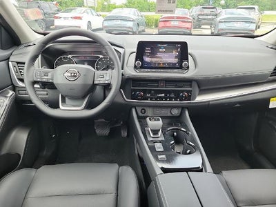 2026 Nissan Rogue 2026.5 FWD Dark Armor