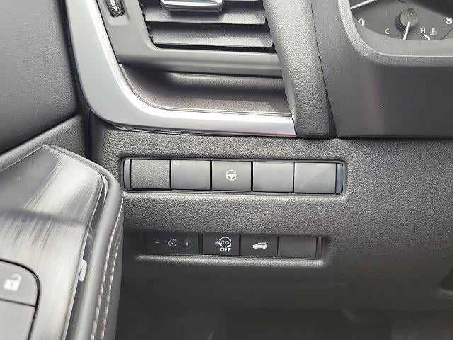 2026 Nissan Rogue 2026.5 FWD Dark Armor