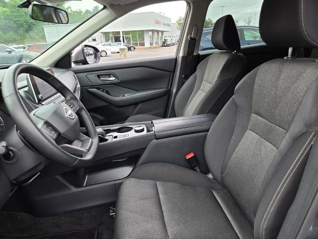 2025 Nissan Rogue AWD SV