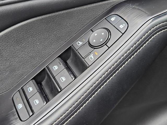 2025 Nissan Rogue AWD SV