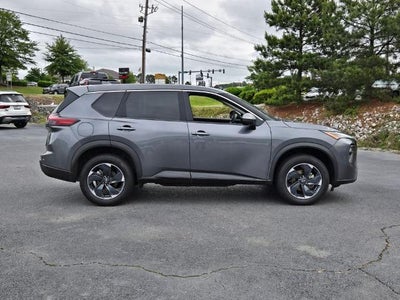 2025 Nissan Rogue AWD SV