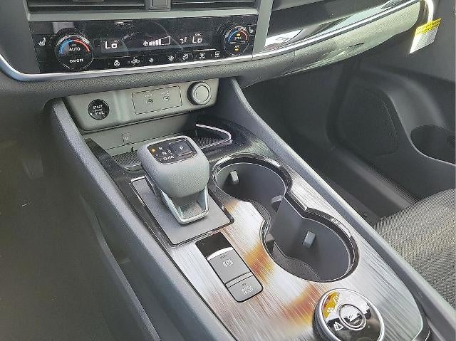 2026 Nissan Rogue 2026.5 AWD Rock Creek