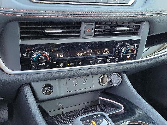 2026 Nissan Rogue AWD Rock Creek *Ltd Avail*