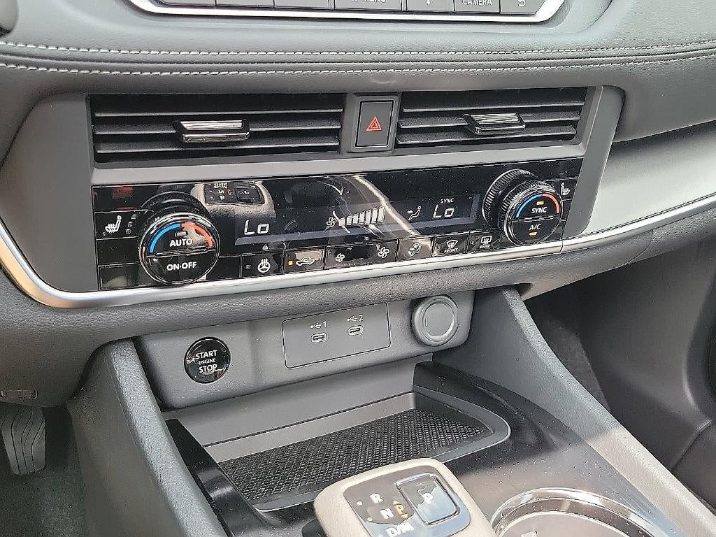 2026 Nissan Rogue 2026.5 AWD Dark Armor
