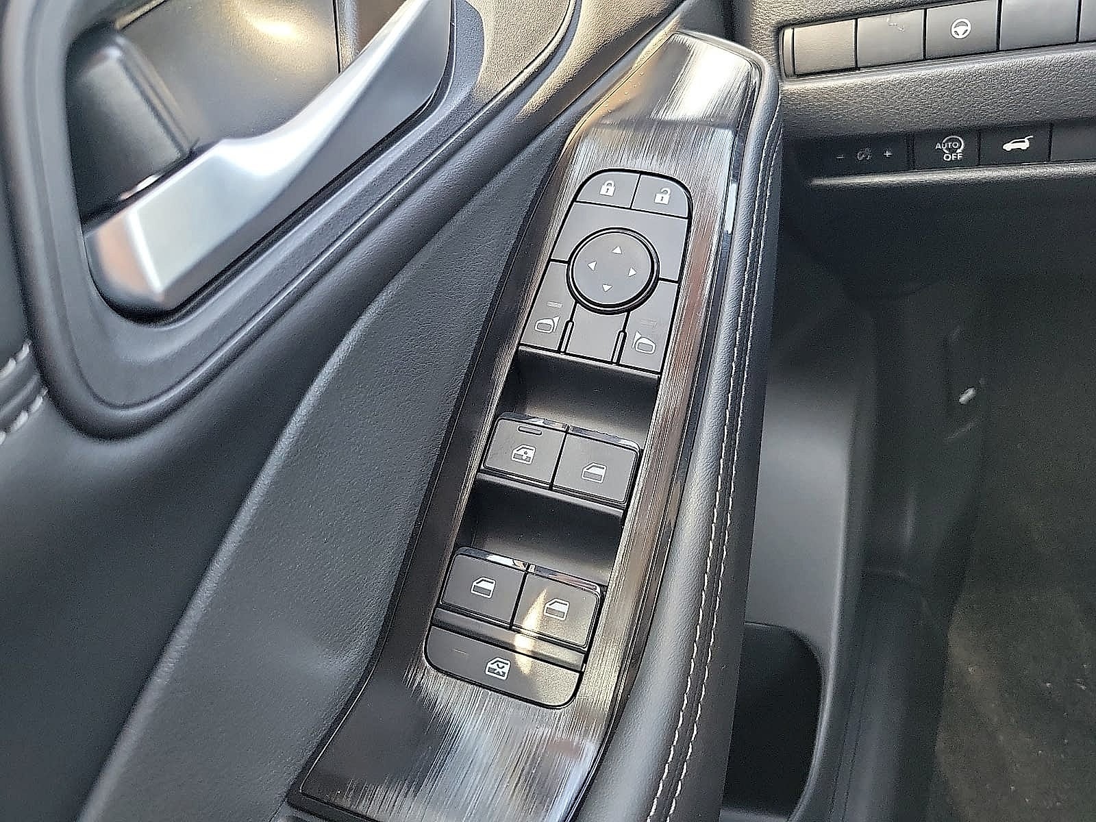 2026 Nissan Rogue 2026.5 AWD Dark Armor