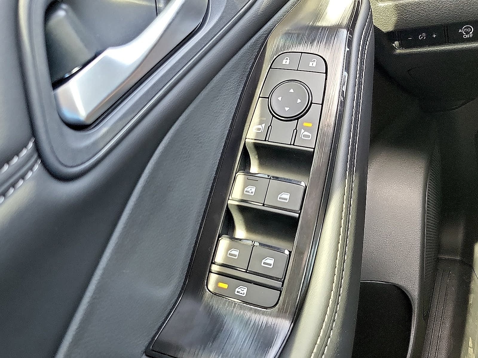 2026 Nissan Rogue 2026.5 AWD Dark Armor