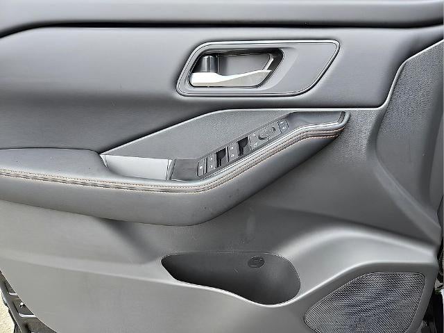 2026 Nissan Rogue AWD Rock Creek *Ltd Avail*