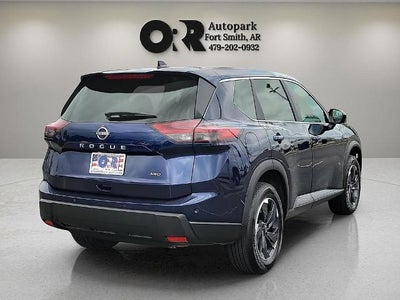 2025 Nissan Rogue AWD SV