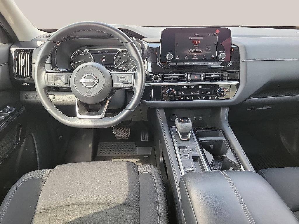 2022 Nissan Pathfinder SV 2WD